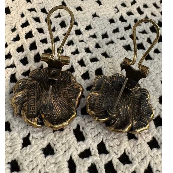 Heidi Daus Vintage “Delicate Delicacy” Pierced Earrings - Picture 3 of 4